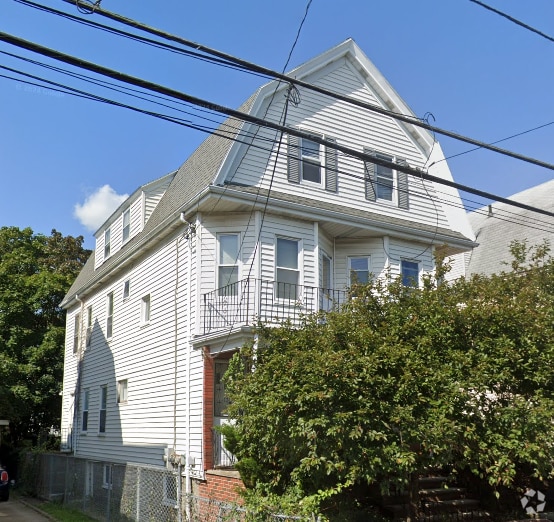Building Photo - 15 Princeton St