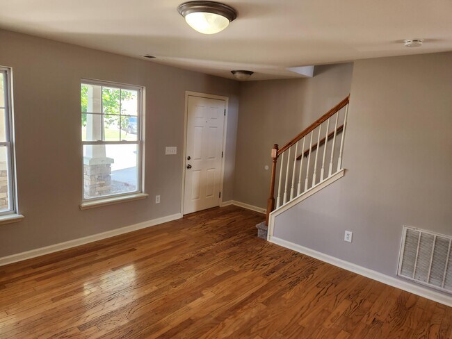 Building Photo - 1017 Applecross Dr