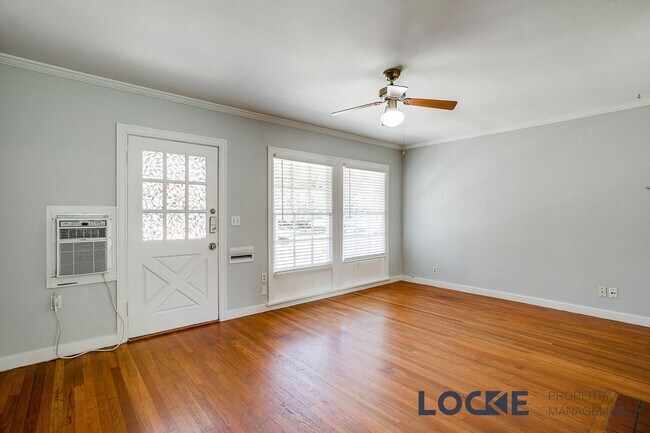 Foto del edificio - Charming 2 bedroom home in Arlington Heights