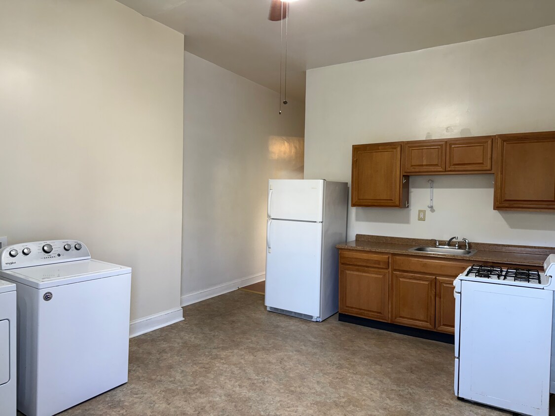 Primary Photo - Spacious one-bedroom aparrtment
