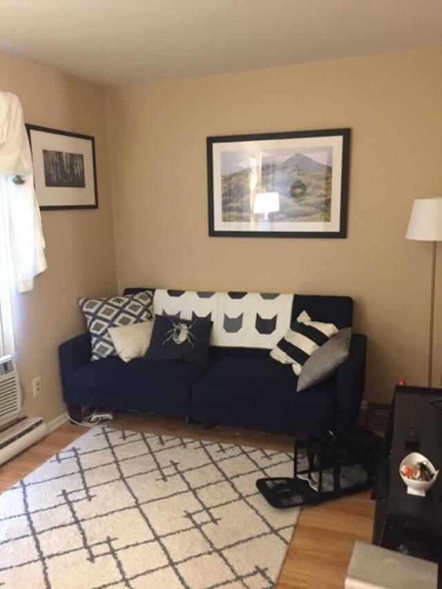 Foto del edificio - 411 E 8th St