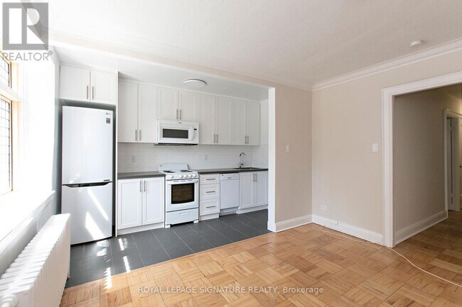 Photo du bâtiment - 394 Avenue Rd