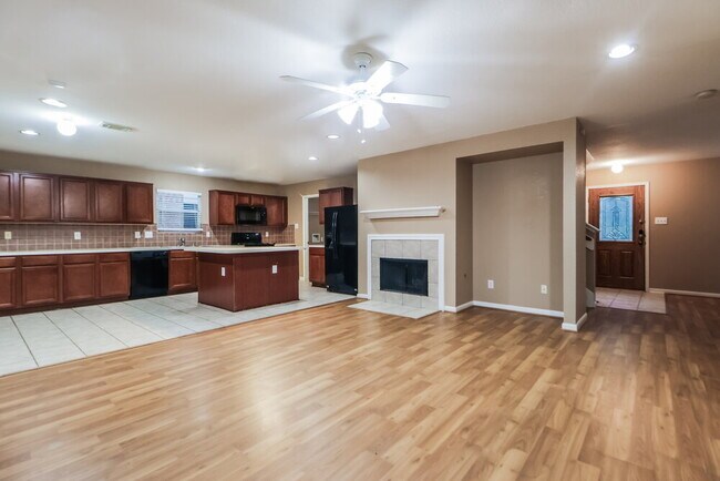 Foto del edificio - 16135 Cole Bridge Ln