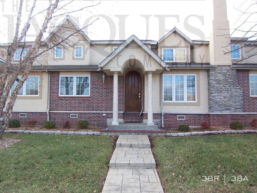 2327 W Butterfield Ave, Springfield, MO 65807 House Rental in