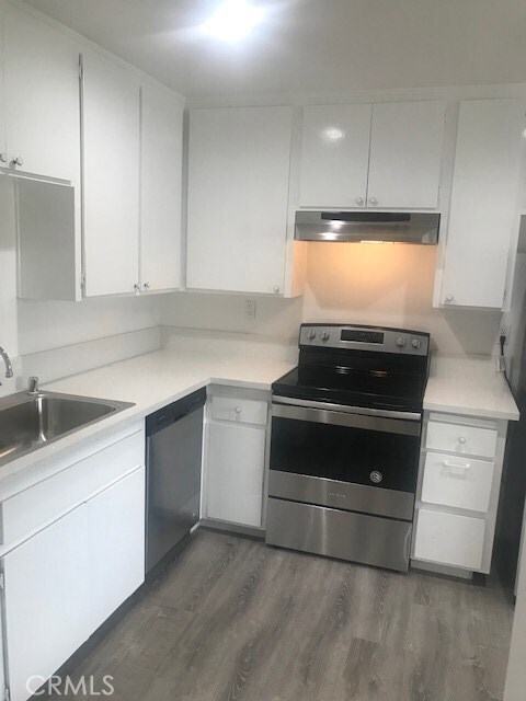 Foto del edificio - 2155 Canyon Dr