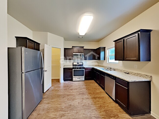 Building Photo - 815 Castilla Way