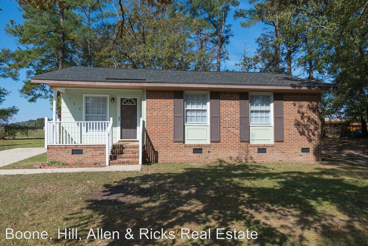Foto principal - 108 Hampton Ct