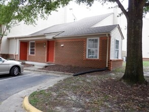 Building Photo - 993 Gas Light Ln