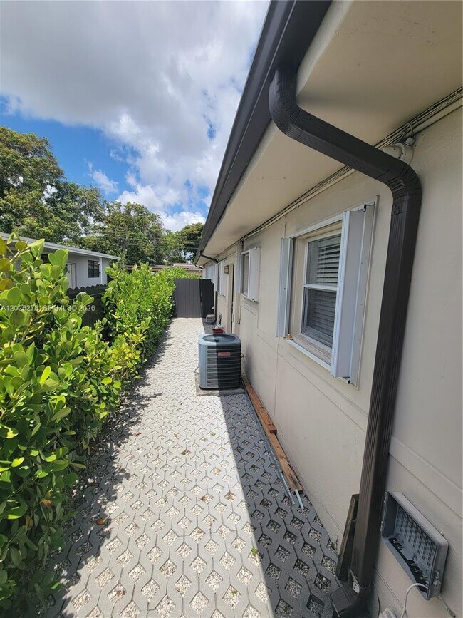 Foto del edificio - 1052 SW 79th Ave