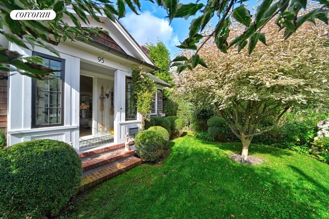 Foto del edificio - 95 Fordham Rd