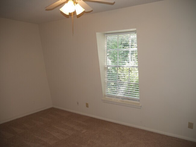 Foto del edificio - 3822-K Country Club Road
