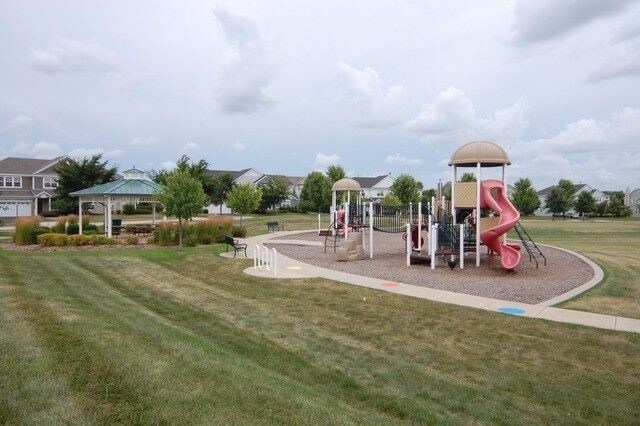 Foto del edificio - 222 Cassidy Lane Elgin, IL 60124