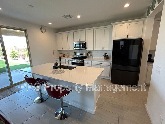 Foto del edificio - 2820 N 196th Ln