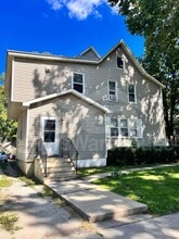 Building Photo - 3419 1st St