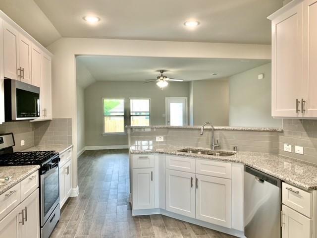 Foto del edificio - 4404 Thalia Wy