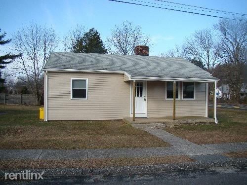 Primary Photo - 2 br, 1 bath House - 14 Davis Ct.