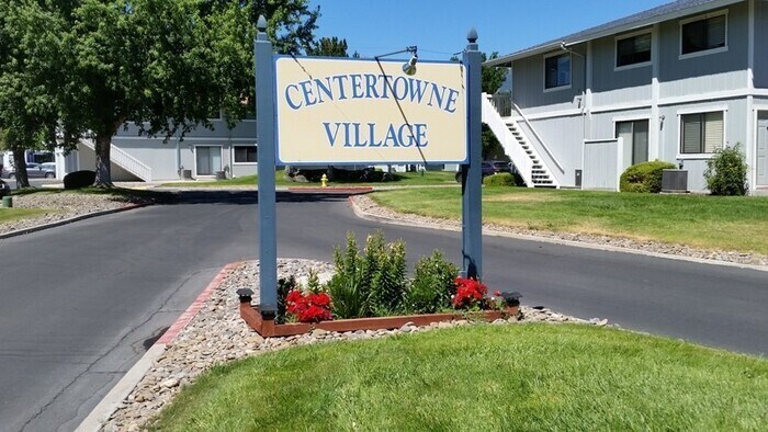 Primary Photo - Townhome for Rent-Gardnerville