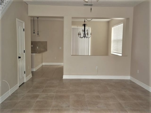 Building Photo - 3009 Park Ridge Ave