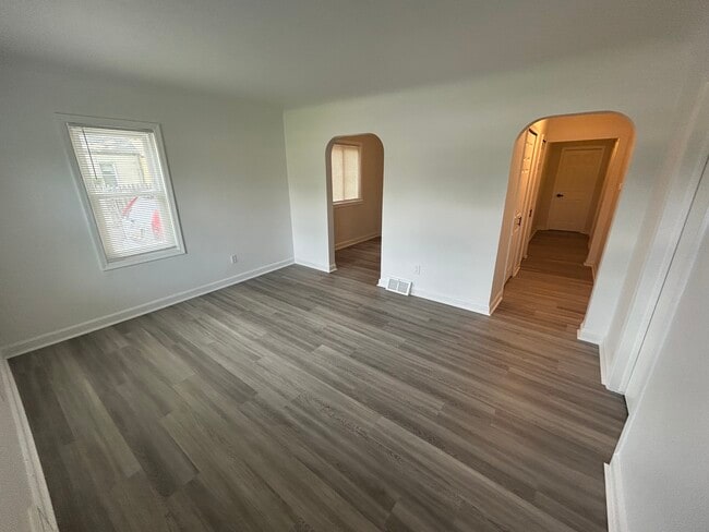 Front Rm - 12161 Inkster Rd