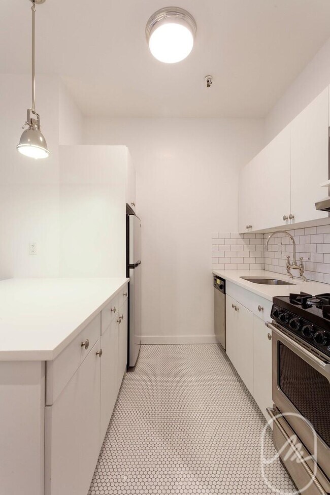 Foto del edificio - 0 bedroom in New York NY 10003