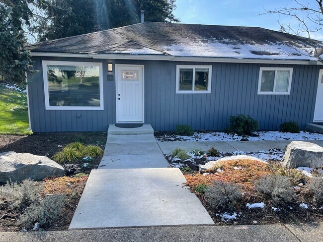 Building Photo - 715 Linwood Ave SW