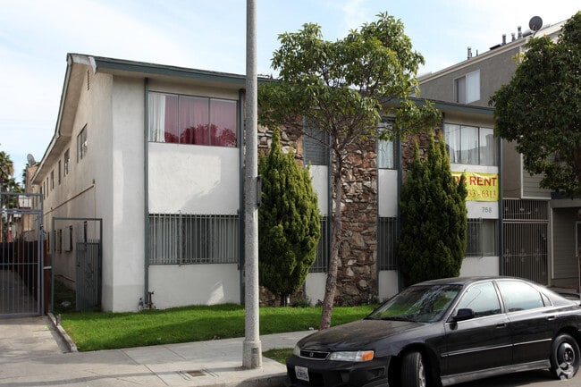 Building Photo - 768 Gaviota Ave.