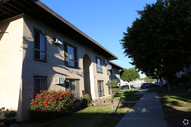 Building Photo - Haddon Hacienda