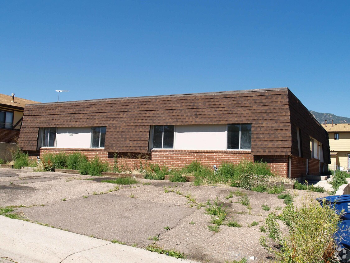 Building Photo - 4332 Ericson Dr