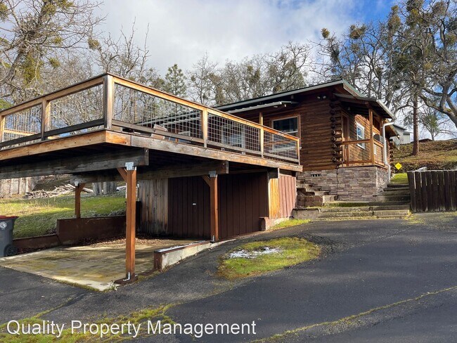 Building Photo - 2 br, 1.5 bath House - 3496 N Foothill Road