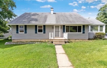 Building Photo - 438 Bloomsbury Ave