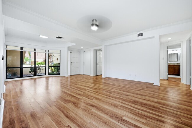 Foto del edificio - 101 Waterview Dr