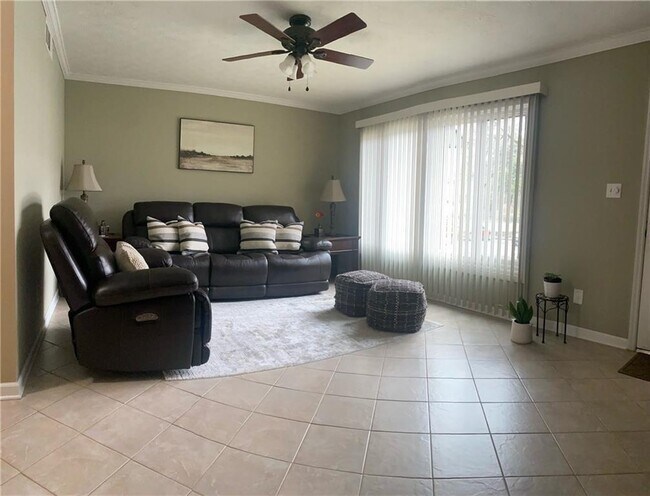 Foto del edificio - 1194 Ashborough Dr