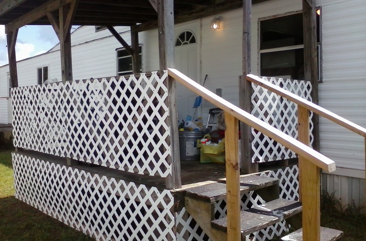Front porch - 25 Wilding Cir
