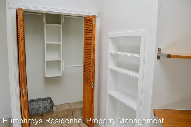 Foto del edificio - Studio, 1 bath House - 4003 Jewell St. (Rear)