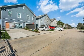 Building Photo - 15426 Addicks Stone Dr