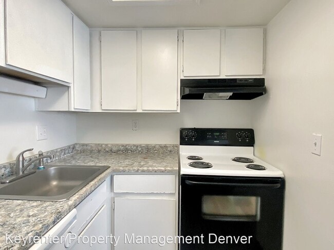 Building Photo - 1 br, 1 bath House - 17053 E. Tennessee Dr...