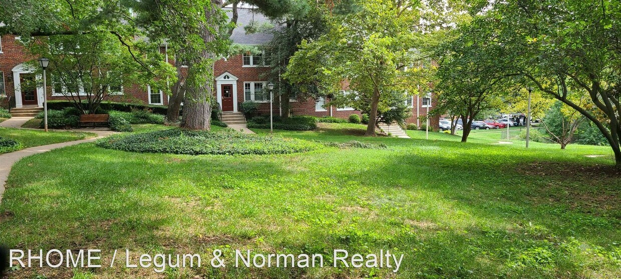 Primary Photo - 1 br, 1 bath House - 1774 N Troy Street Un...