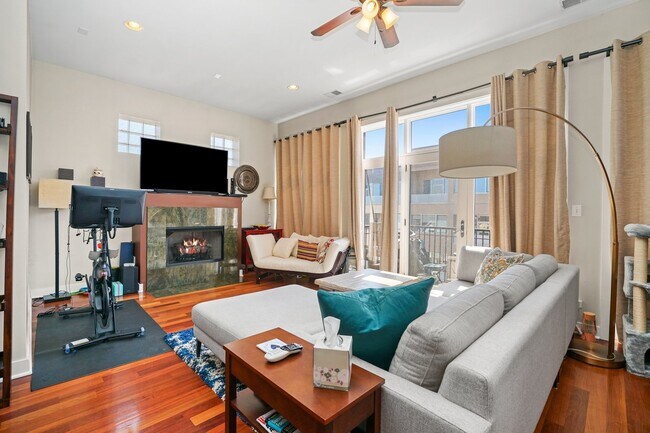 Foto del edificio - 2706 W Armitage Ave