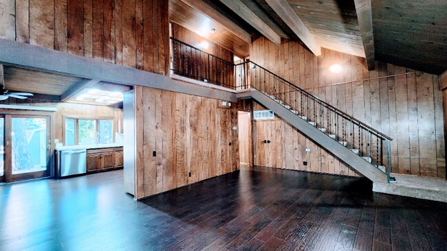 Building Photo - 31502 Onacrest Dr