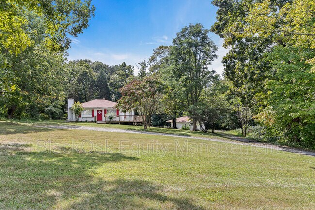 Building Photo - 206 Mt Tabor Rd