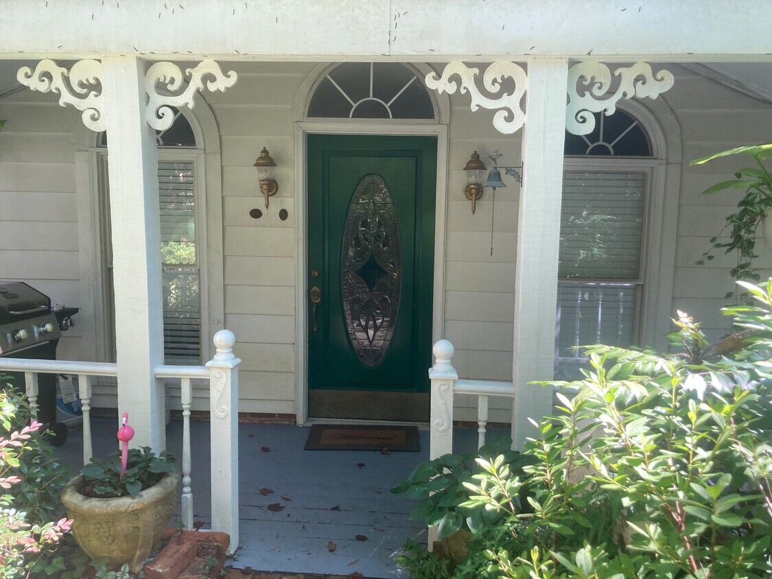 Foto principal - 3934 Dover Rd