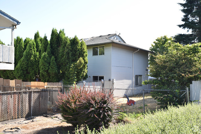 Building Photo - Willow Terrace Apartments