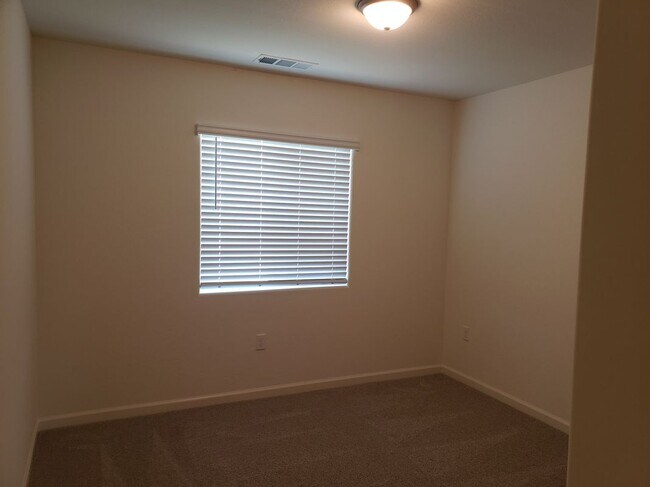 Foto del edificio - 2327 N Chateau Wy