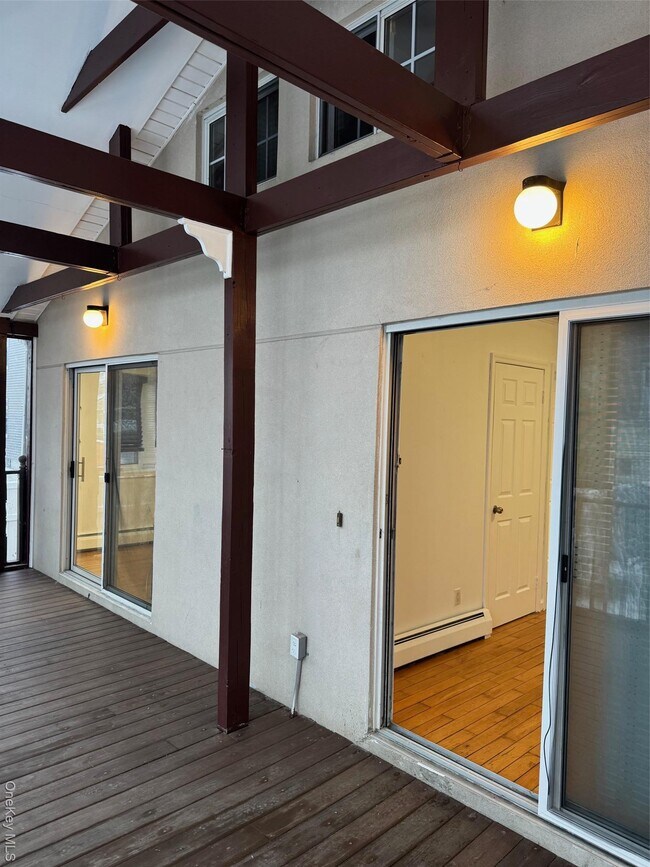 Foto del edificio - 47-25 208th St