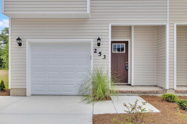 Foto del edificio - 253 Shallowbag Bay Ln
