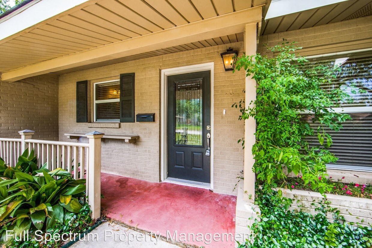 Foto principal - 3 br, 2 bath House - 110 Bryker Dr