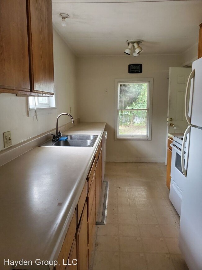 Foto del edificio - 2 br, 1 bath House - 531 West Main St.