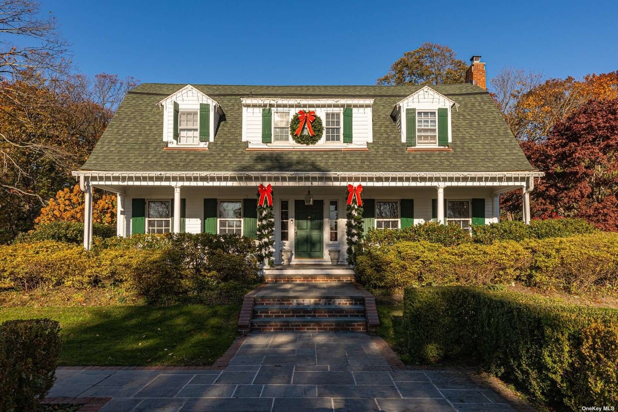 29 Garner Ln, Bay Shore, NY 11706 House Rental in Bay Shore, NY