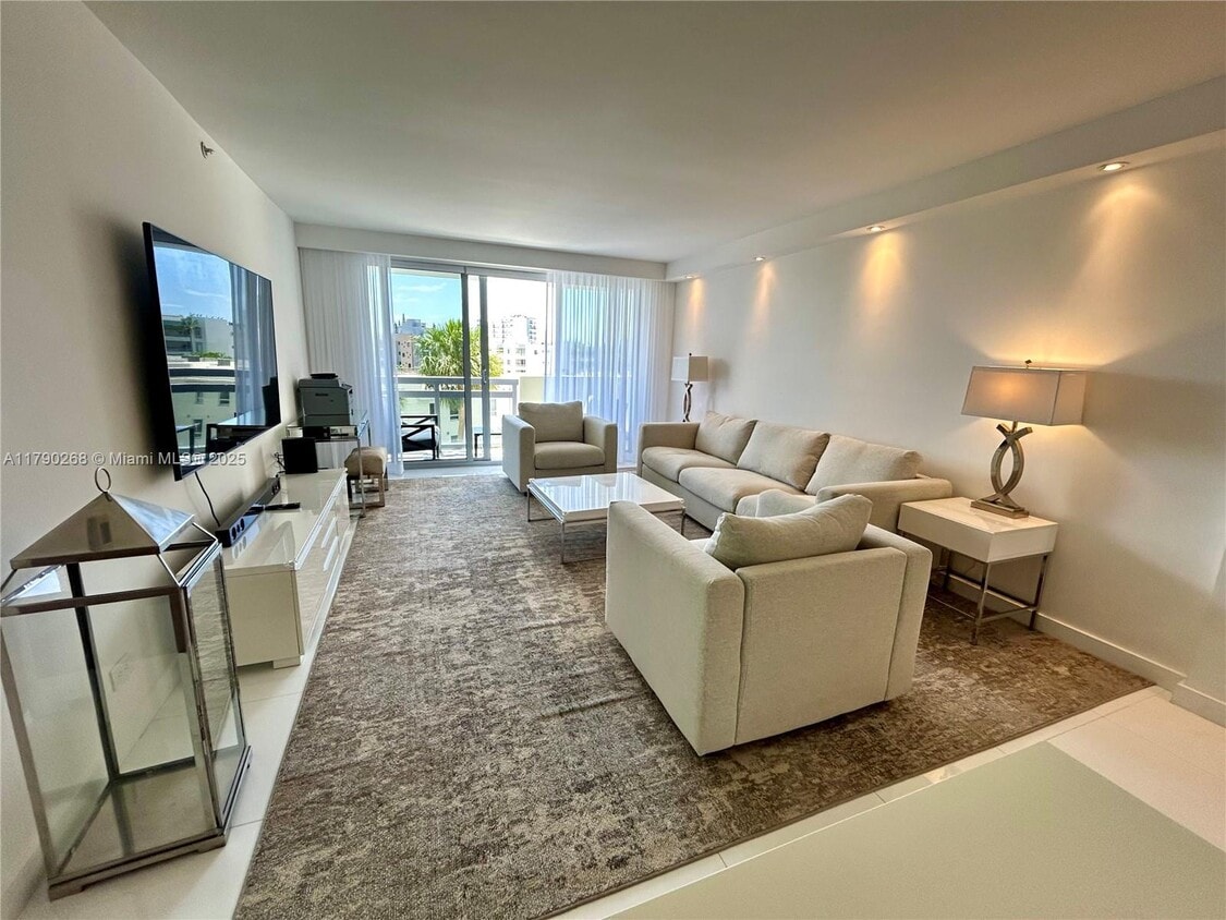 Foto principal - 1500 Bay Rd