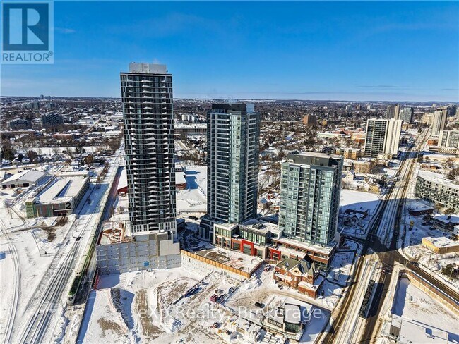 Photo du bâtiment - 25 Wellington St S